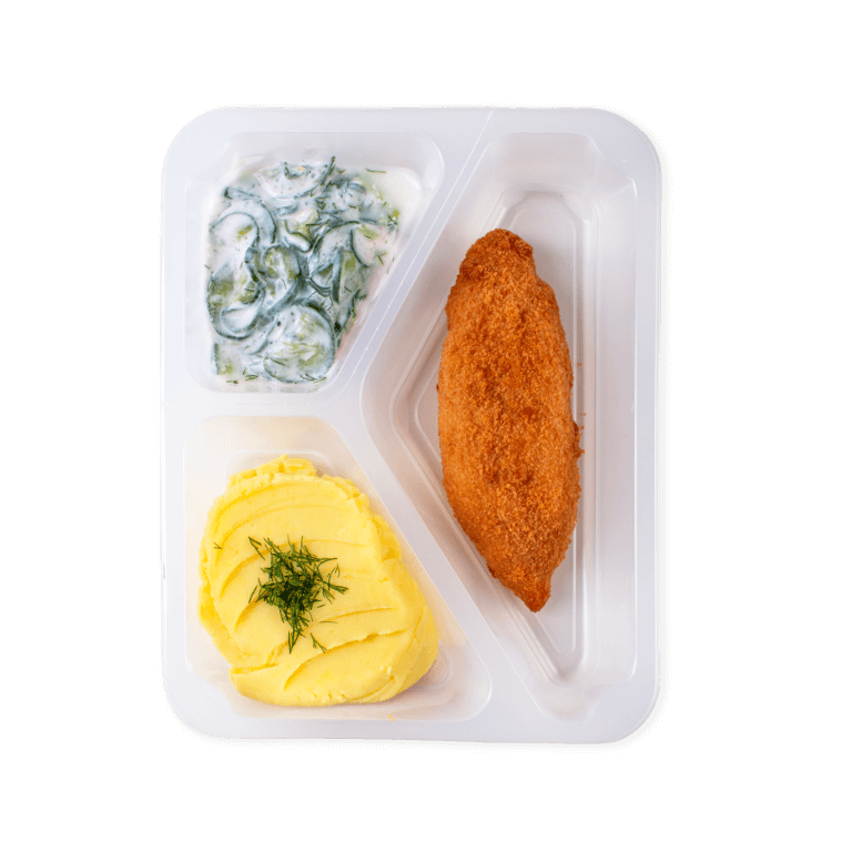 Soczysty kotlet de volay podany z puszystym puree ziemniaczanym i klasyczną mizerią z ogórka. Zrównoważona, pożywna propozycja lunchboxa łącząca tradycyjny smak z delikatnością dodatków.
