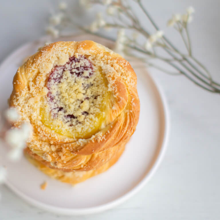 Drożdżówka truskawkowa - Ciastka sztukowe - Ciastka - Zdjęcie 1